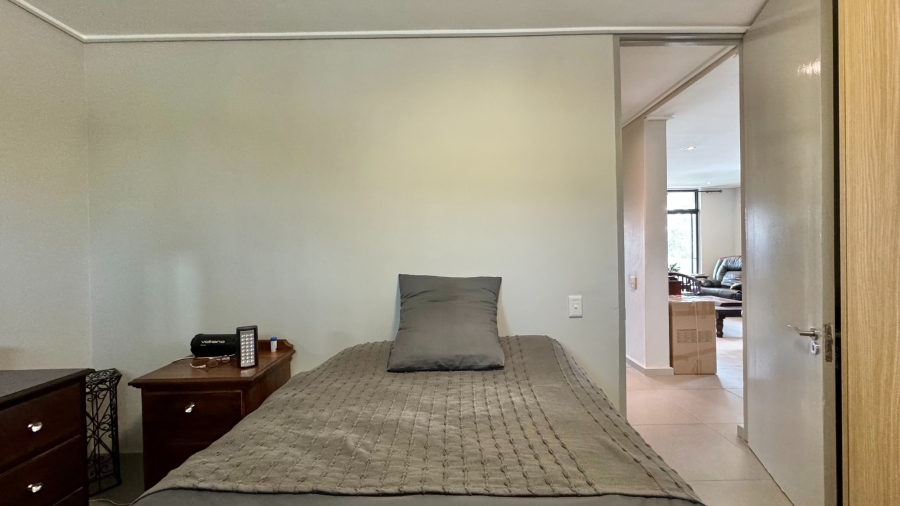 To Let 2 Bedroom Property for Rent in Somerset Lakes Western Cape